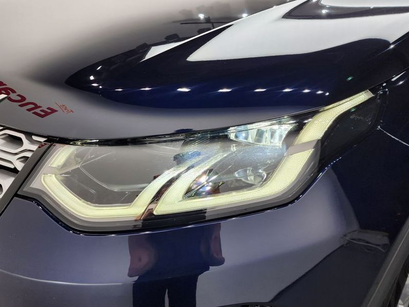 2020 Land Rover Discovery Sport P250 SE photo 22