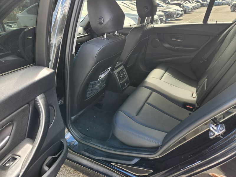 2014 BMW 3 Series 320d photo 8