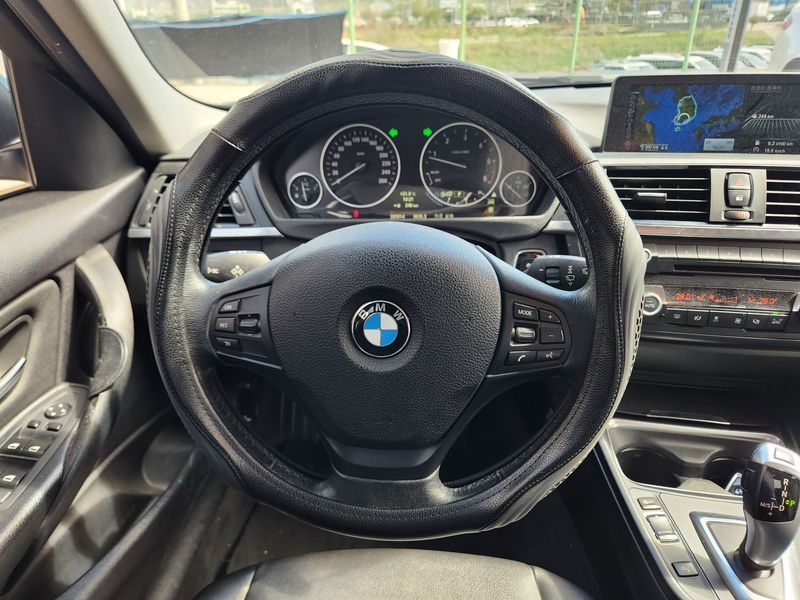 2014 BMW 3 Series 320d photo 13