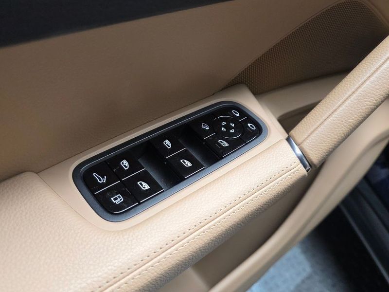 2020 Porsche Cayenne 3.0 E-Hybrid photo 14