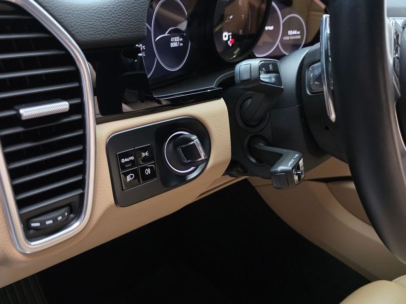 2020 Porsche Cayenne 3.0 E-Hybrid photo 15