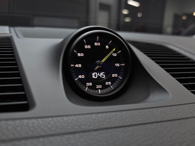 2020 Porsche Cayenne 3.0 E-Hybrid photo 17