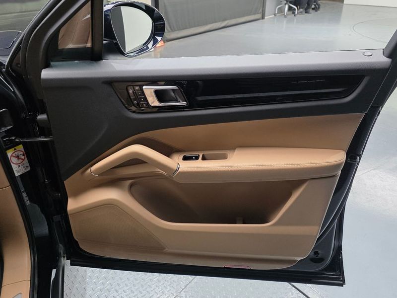 2020 Porsche Cayenne 3.0 E-Hybrid photo 25