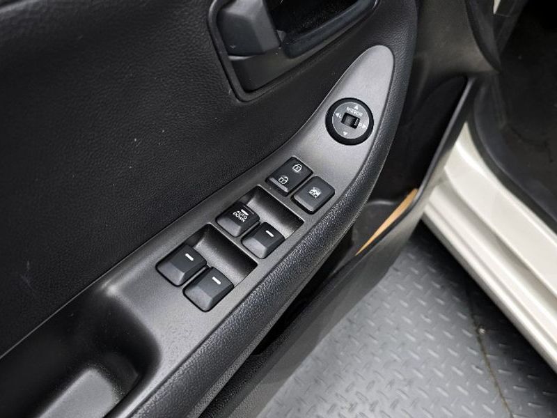 2012 Kia Morning Deluxe photo 17