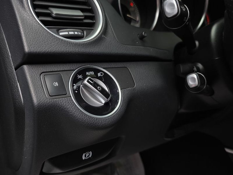2013 Mercedes-Benz C-Class C220 CDI Coupe photo 18