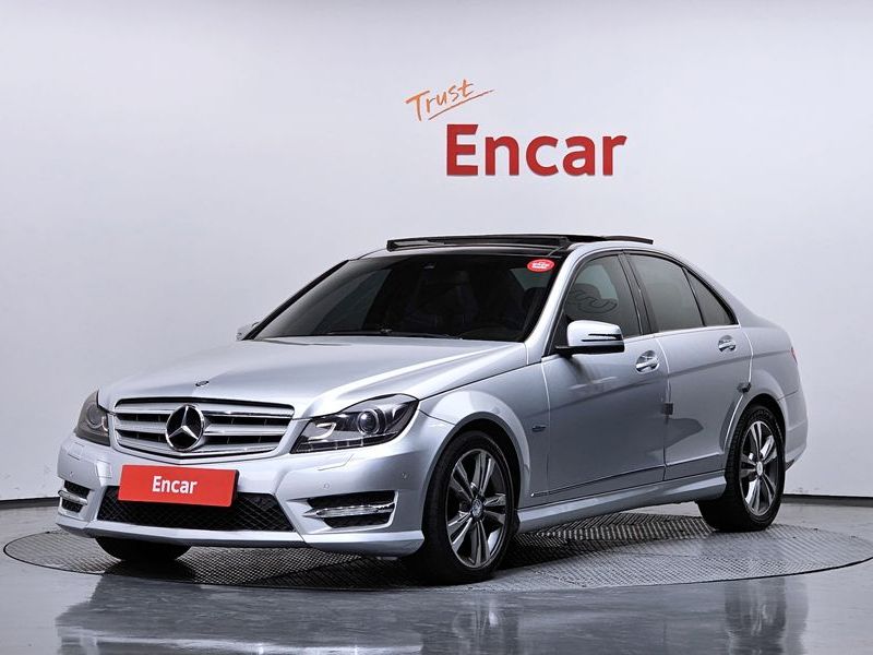 2012 Mercedes-Benz C-Class C220 CDI BlueEFFICIENCY photo 1