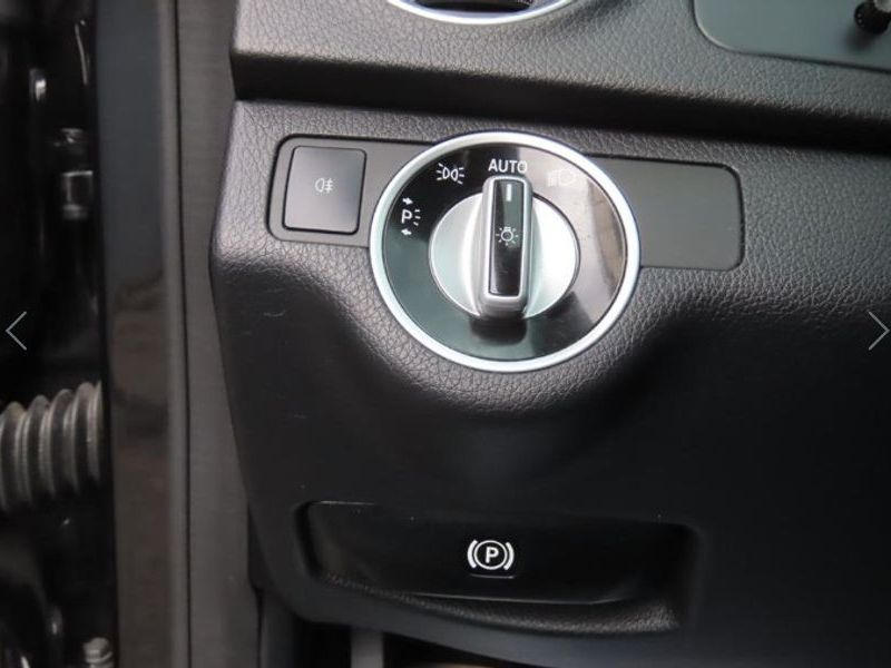 2013 Mercedes-Benz C-Class C220 CDI Coupe photo 11