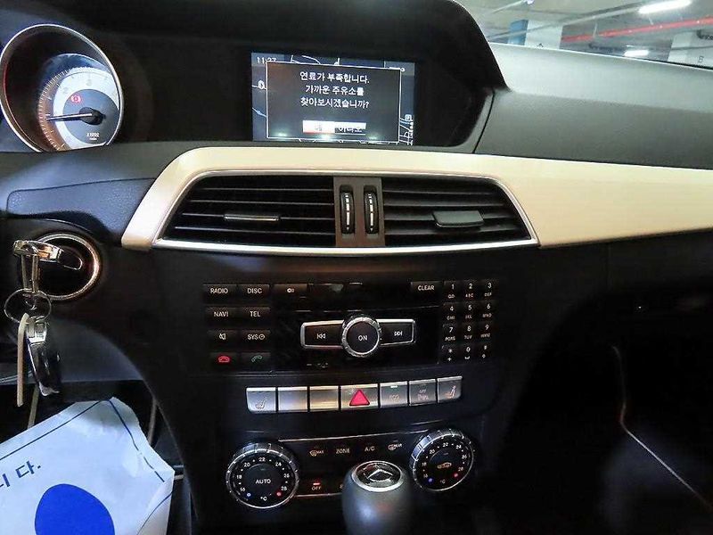 2014 Mercedes-Benz C-Class C220 CDI Coupe photo 11
