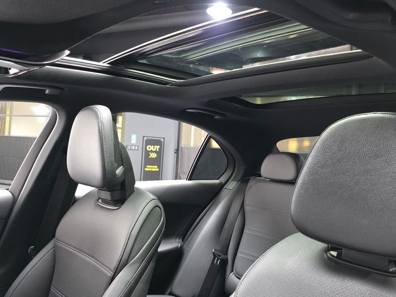 2023 Mercedes-Benz C-Class C300 4MATIC Avantgarde photo 19