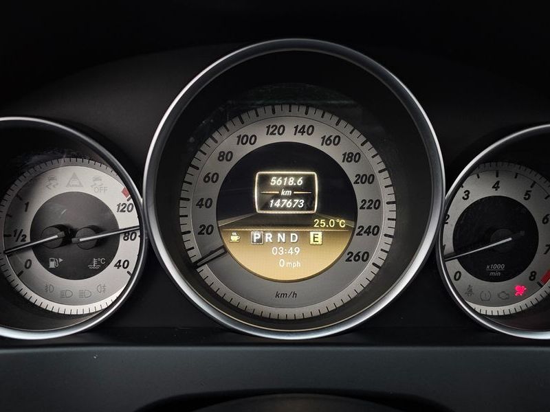 2012 Mercedes-Benz C-Class C200 CGI AVANTGARDE photo 8