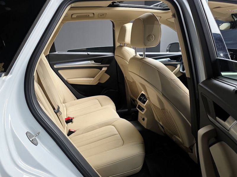 2022 Audi Q5 45 TFSI Quattro photo 12