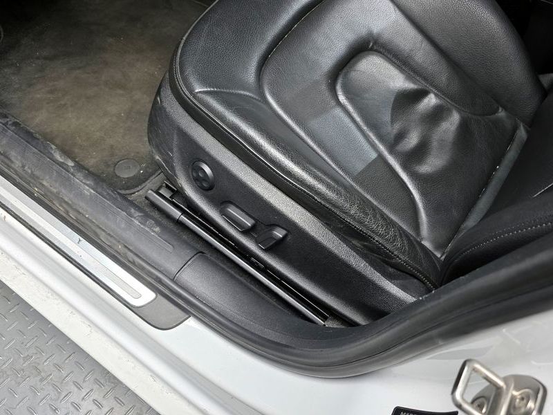 2012 Audi A4 2.0 TDI B8 photo 17