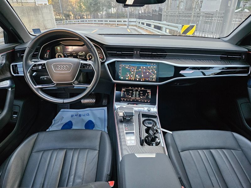 2022 Audi A6 45 TFSI Quattro Premium photo 7