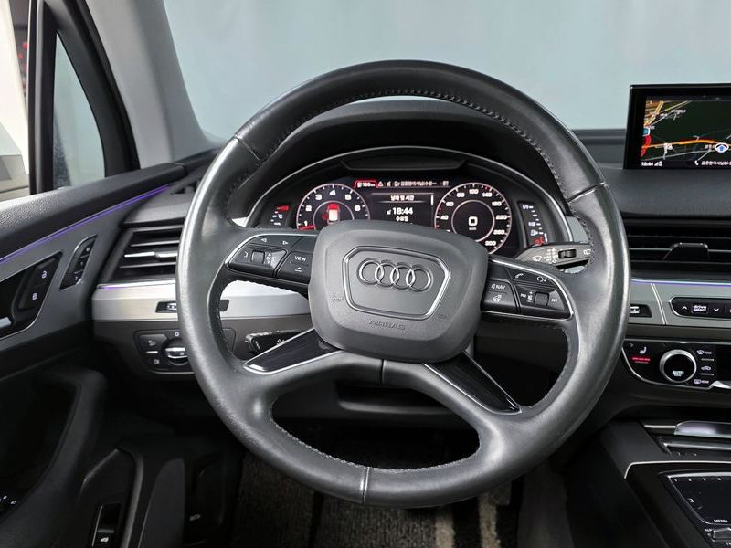 2019 Audi Q7 45 TFSI Quattro photo 13