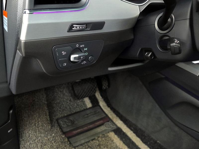 2019 Audi Q7 45 TFSI Quattro photo 18
