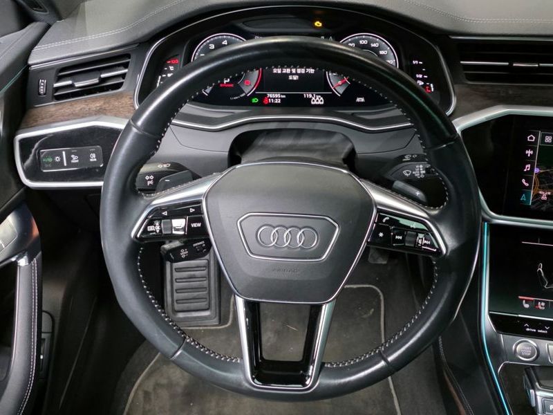 2020 Audi A7 55 TFSI Quattro Premium photo 13