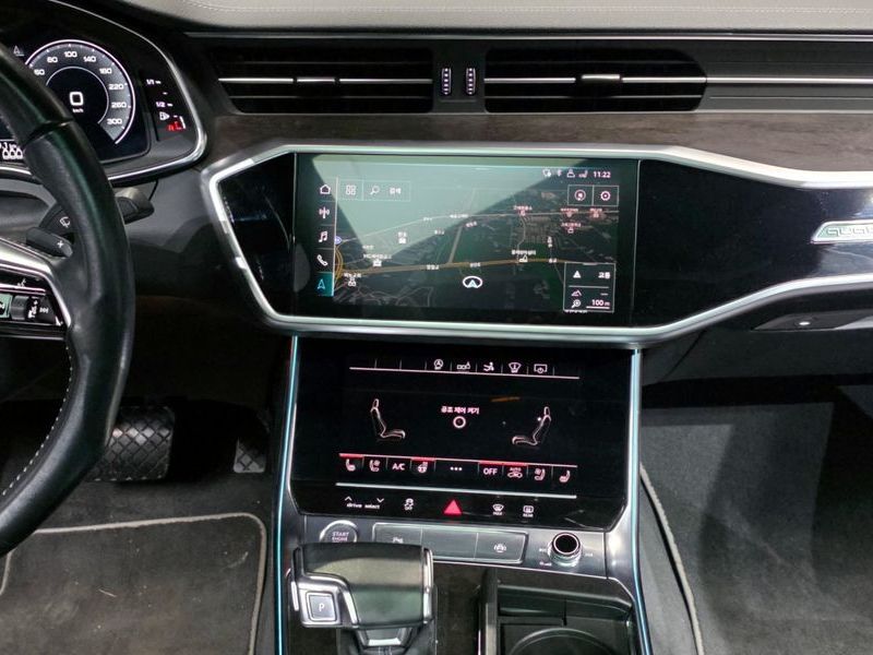 2020 Audi A7 55 TFSI Quattro Premium photo 14