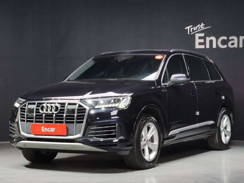 2021 Audi Q7 45 TDI Quattro photo 1