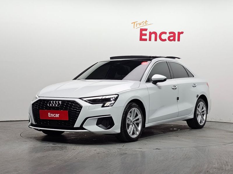 2024 Audi A3 40 TFSI photo 1