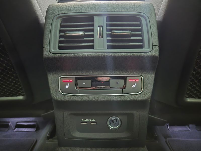 2024 Audi Q5 45 TFSI Quattro Premium photo 17
