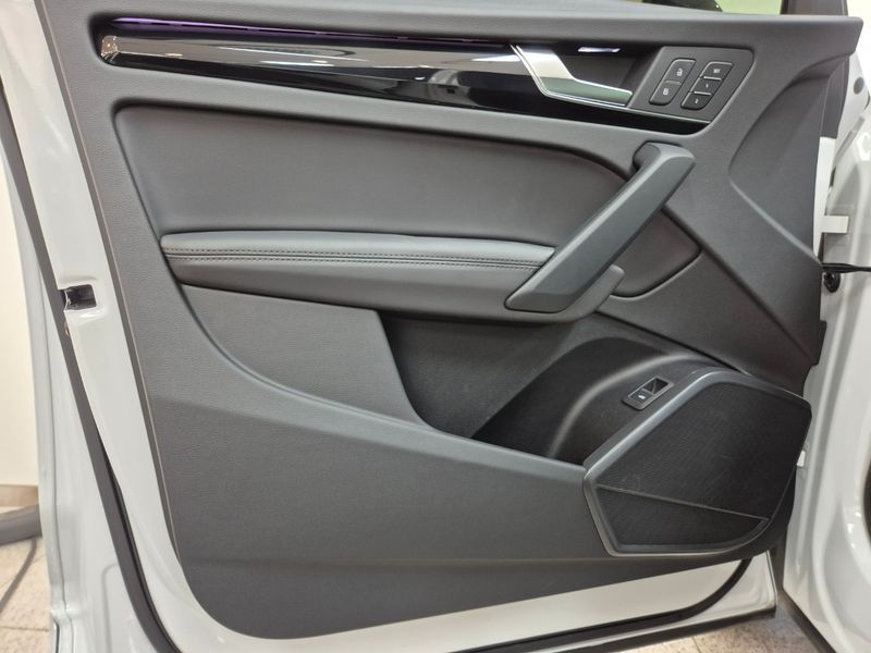 2024 Audi Q5 45 TFSI Quattro Premium photo 20