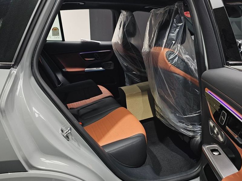 2026 Mercedes-Benz C-Class GLC300 4MATIC AMG Line photo 26