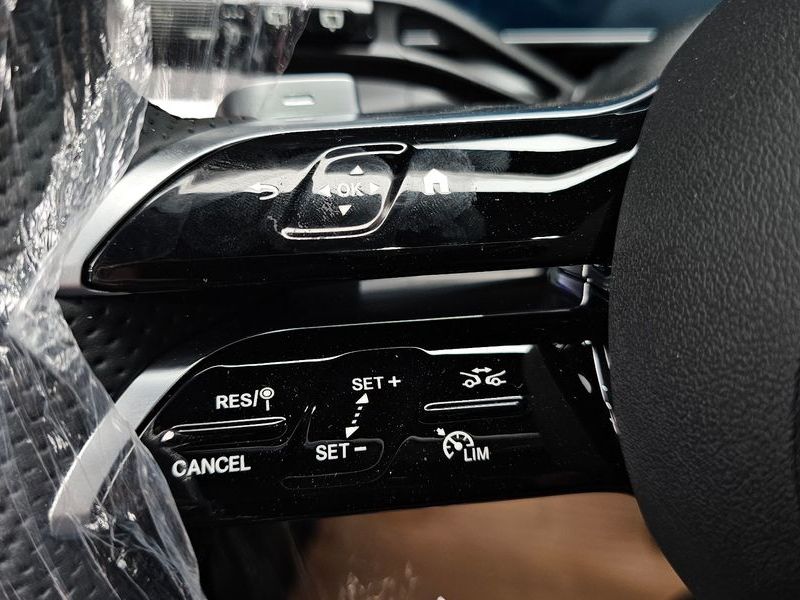 2026 Mercedes-Benz C-Class GLC300 4MATIC AMG Line photo 27