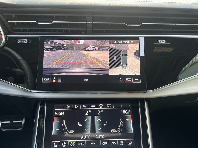 2026 Audi Q7 55 TFSI Quattro Premium photo 13