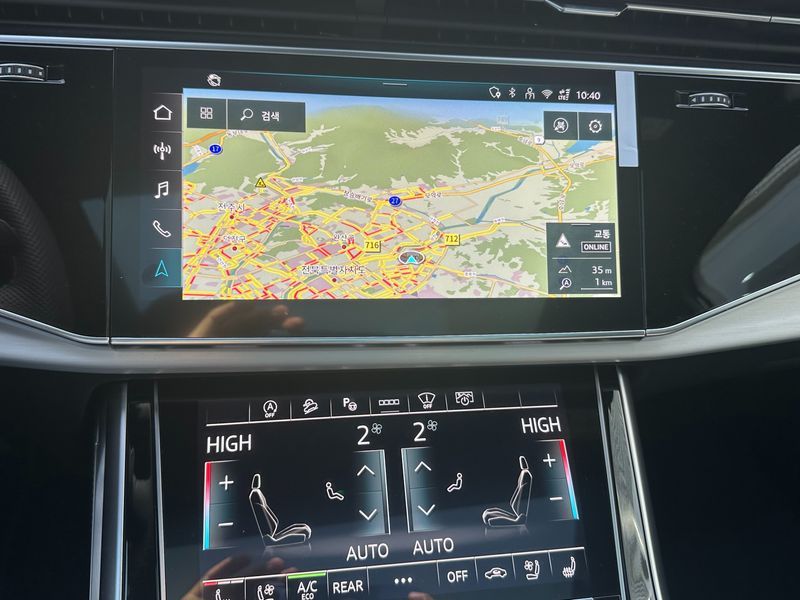 2026 Audi Q7 55 TFSI Quattro Premium photo 19