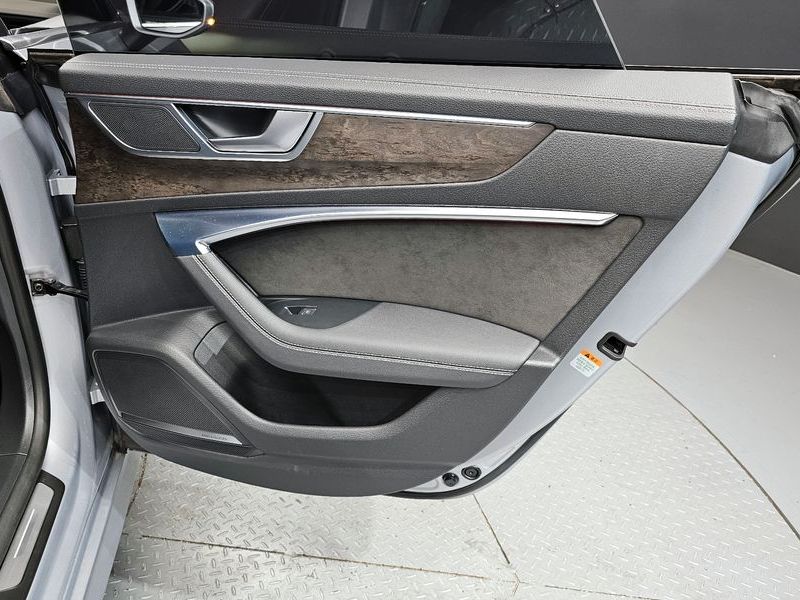 2020 Audi A7 50 TDI Quattrp Premium photo 25