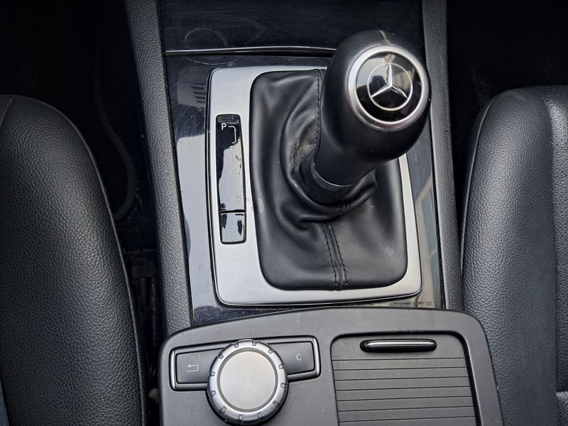 2014 Mercedes-Benz C-Class C220 CDI photo 14