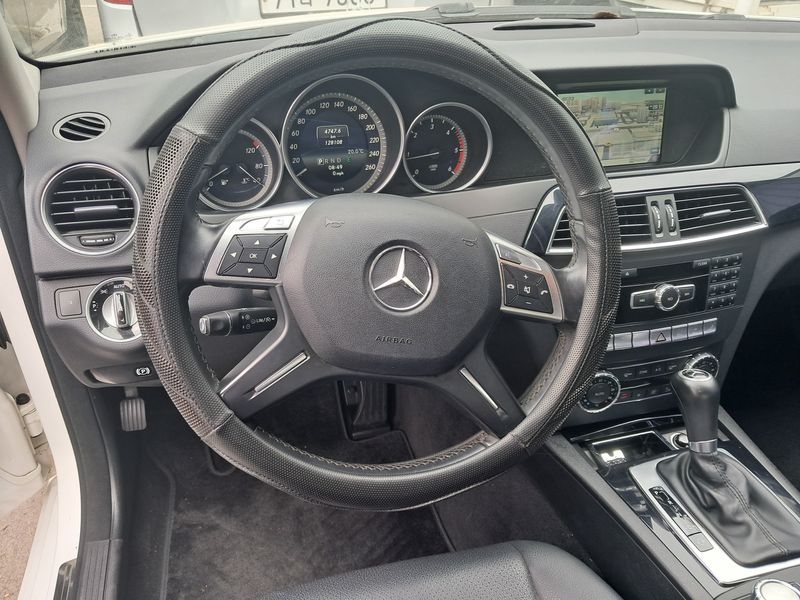 2014 Mercedes-Benz C-Class C220 CDI photo 17