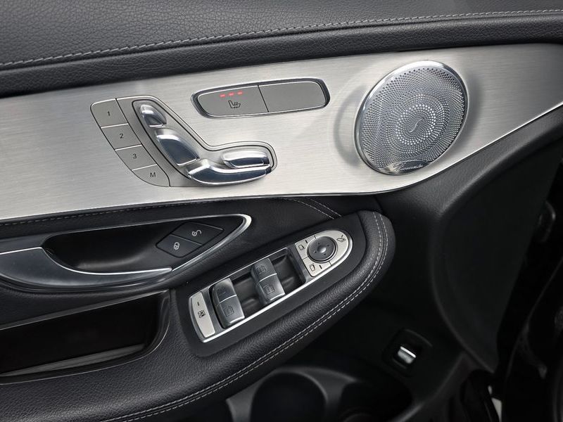2017 Mercedes-Benz C-Class GLC220 d 4MATIC Premium Coupe photo 28