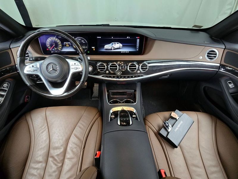 2020 Mercedes-Benz S-Class S350 d 4MATIC AMG Line photo 7