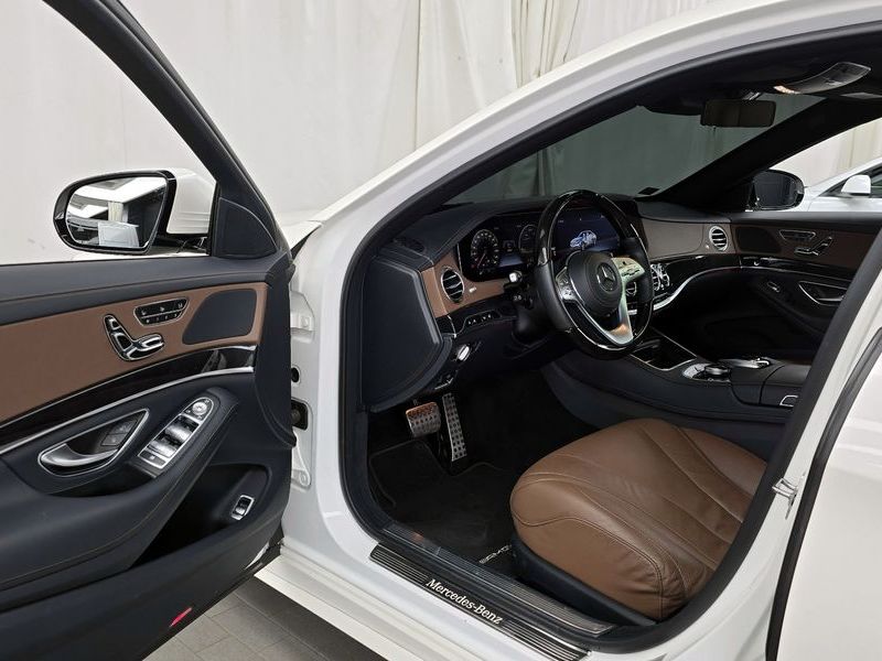 2020 Mercedes-Benz S-Class S350 d 4MATIC AMG Line photo 10