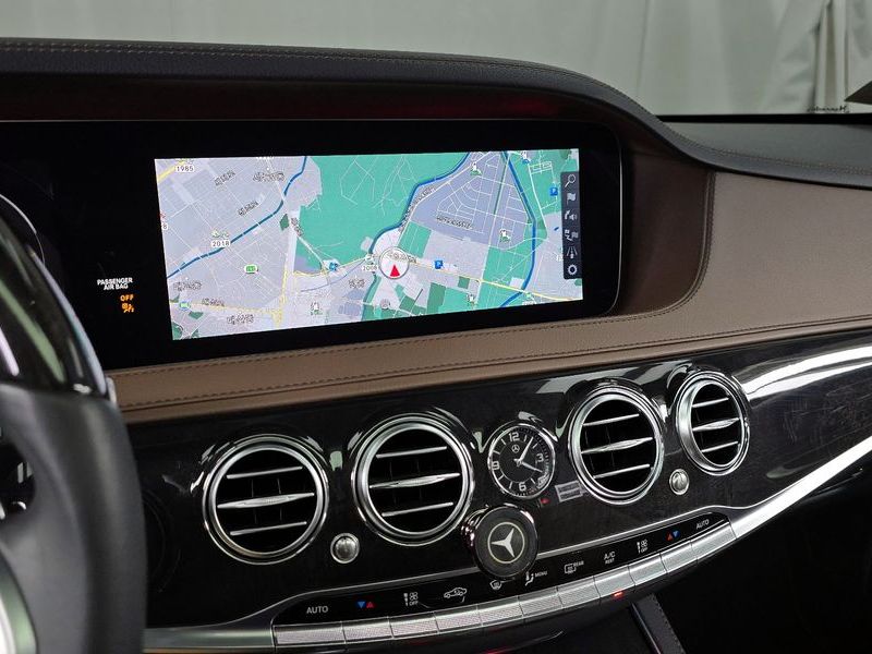 2020 Mercedes-Benz S-Class S350 d 4MATIC AMG Line photo 14