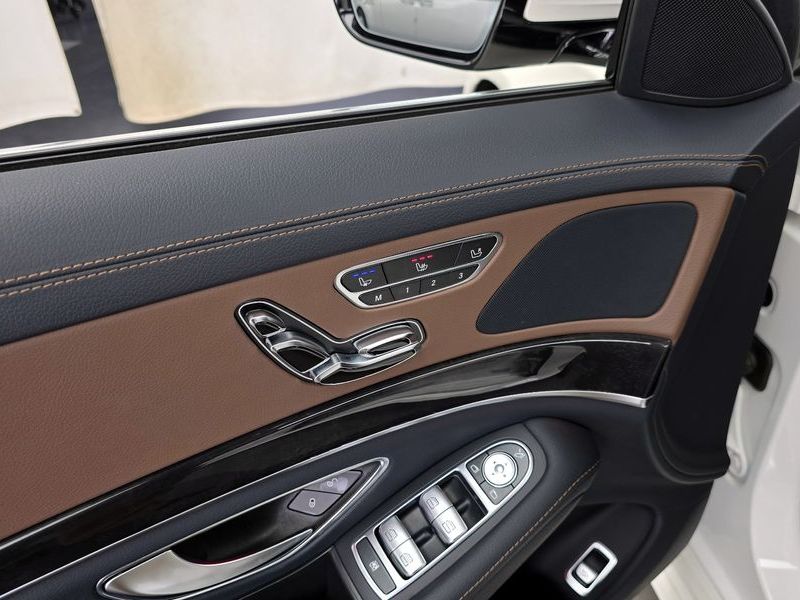 2020 Mercedes-Benz S-Class S350 d 4MATIC AMG Line photo 29