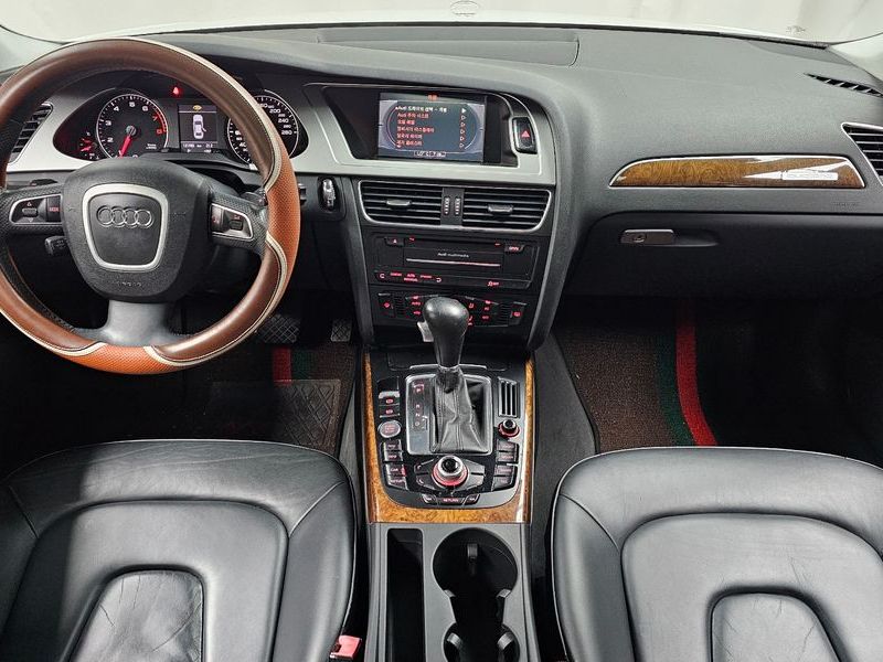 2012 Audi A4 2.0 TFSI Quattro Dynamic B8 photo 7