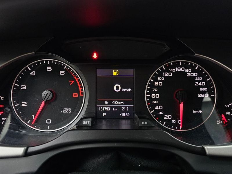 2012 Audi A4 2.0 TFSI Quattro Dynamic B8 photo 8