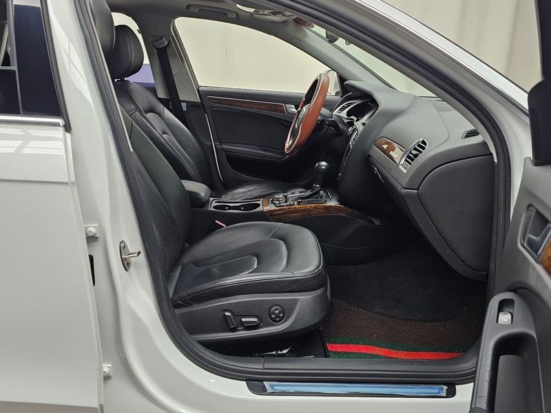 2012 Audi A4 2.0 TFSI Quattro Dynamic B8 photo 11