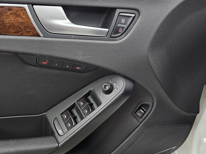 2012 Audi A4 2.0 TFSI Quattro Dynamic B8 photo 14