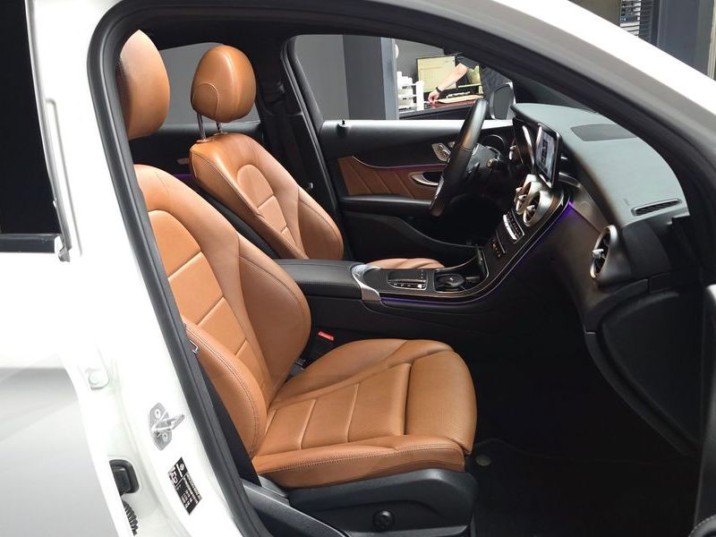 2021 Mercedes-Benz C-Class GLC300e 4MATIC Coupe photo 11