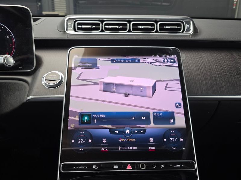 2022 Mercedes-Benz S-Class S450L 4MATIC photo 16