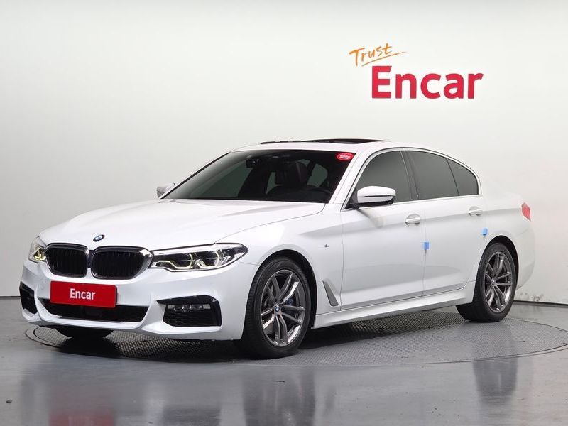 2018 BMW 5 Series 530i M Sport Package Plus photo 1