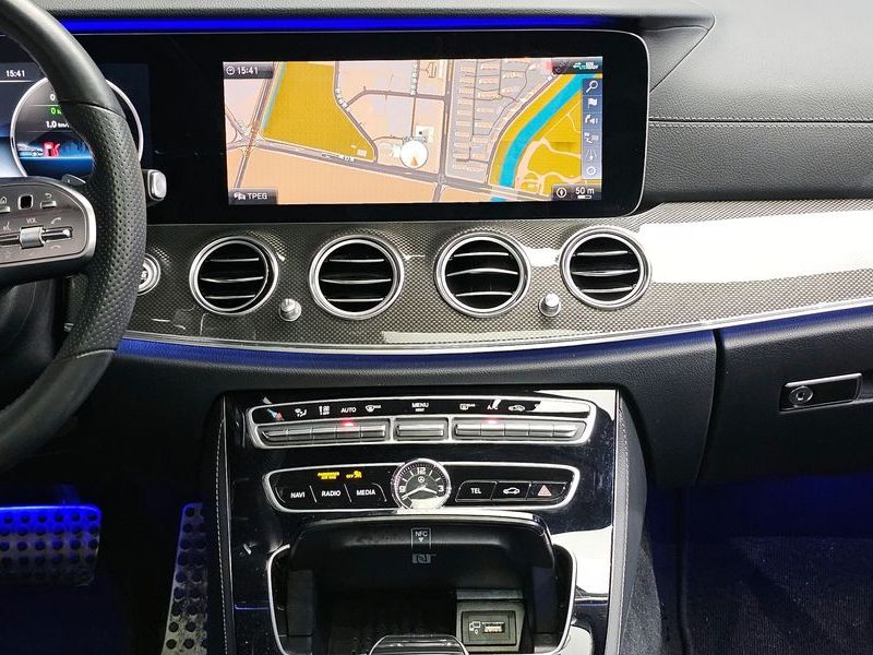 2020 Mercedes-Benz E-Class E350 4MATIC AMG Line photo 19