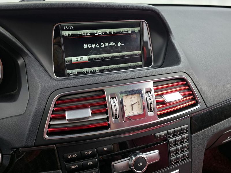 2014 Mercedes-Benz E-Class E200 Coupe photo 16