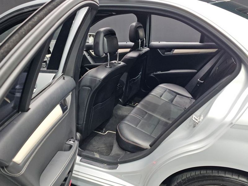2013 Mercedes-Benz C-Class C200 CGI Avantgarde Style Package photo 13