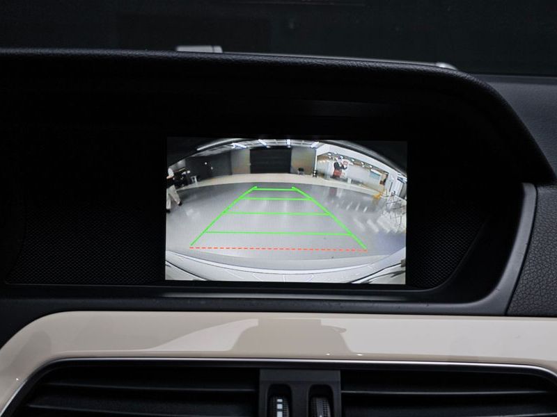 2013 Mercedes-Benz C-Class C200 CGI Avantgarde Style Package photo 16