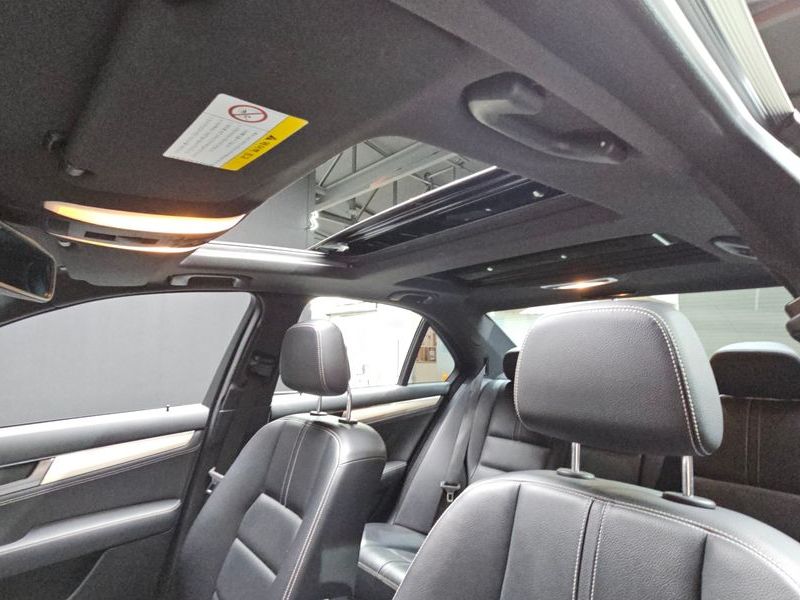 2013 Mercedes-Benz C-Class C200 CGI Avantgarde Style Package photo 17