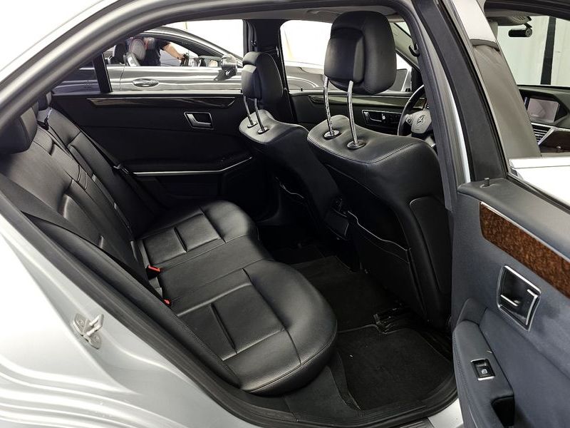 2012 Mercedes-Benz E-Class E200 CGI photo 12